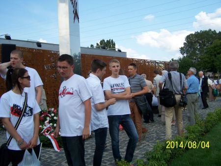 upamiętnienie Miejsca Pamięci Narodowej Terenu Masowego Mordu na Woli przy ul. Górczewskiej 32 w dniu 5 sierpnia 2014-foto.A.Szmidt (38)